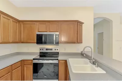 7803 33rd Street E, Sarasota, FL 34243 - Photo 19