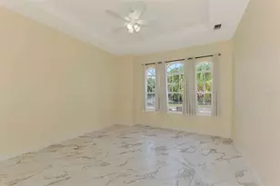 7803 33rd St E, Sarasota, FL 34243 - Photo 23