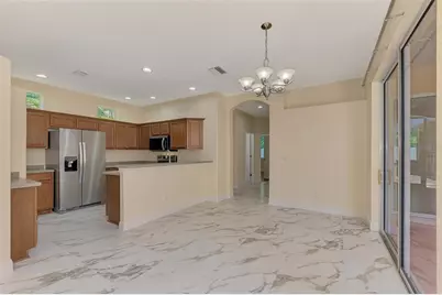 7803 33rd Street E, Sarasota, FL 34243 - Photo 11