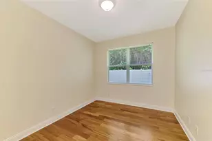 7803 33rd St E, Sarasota, FL 34243 - Photo 37