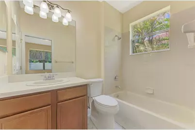 7803 33rd Street E, Sarasota, FL 34243 - Photo 39
