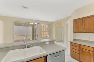 7803 33rd St E, Sarasota, FL 34243 - Photo 21