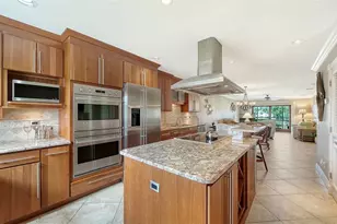 7115 Gulf of Mexico Dr, Longboat Key, FL 34228 - Photo 7