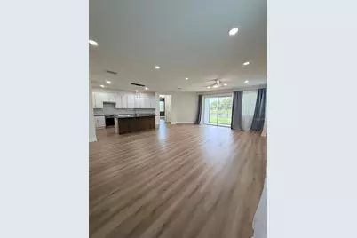 3467 74th Avenue Circle E, Sarasota, FL 34243 - Photo 5