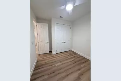 3467 74th Avenue Circle E, Sarasota, FL 34243 - Photo 17