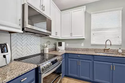 7210 Mill Hopper Court, Palmetto, FL 34221 - Photo 11