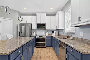 7210 Mill Hopper Ct, Palmetto, FL 34221 - Photo 9