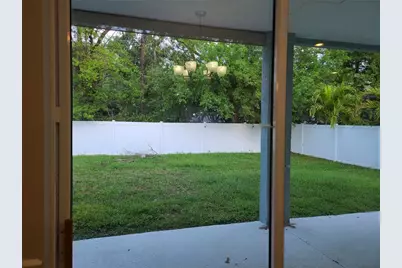 6122 39th Court E, Bradenton, FL 34203 - Photo 9