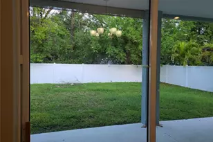 6122 39th Ct E, Bradenton, FL 34203 - Photo 9