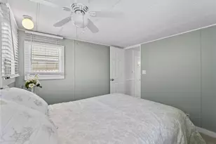3402 Shingle Oak Terrace, Sarasota, FL 34237 - Photo 11