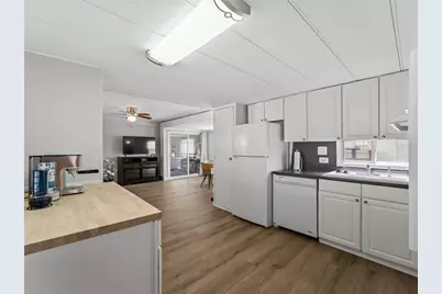 3402 Shingle Oak Terrace, Sarasota, FL 34237 - Photo 17
