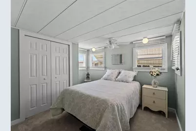 3402 Shingle Oak Terrace, Sarasota, FL 34237 - Photo 9