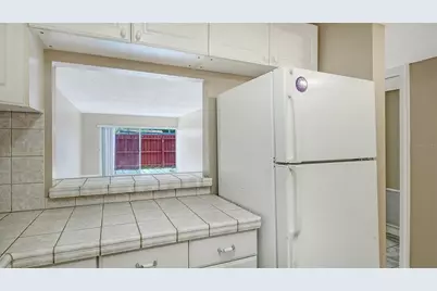 2763 Woodgate Lane #104, Sarasota, FL 34231 - Photo 11