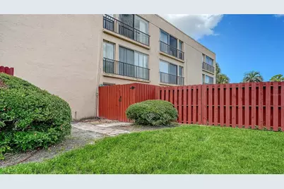 2763 Woodgate Lane #104, Sarasota, FL 34231 - Photo 23