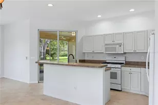 2462 Magnolia Cir, North Port, FL 34289 - Photo 9