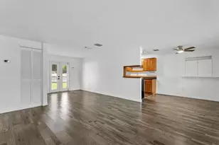 4915 Bell Meade Dr, Sarasota, FL 34232 - Photo 5