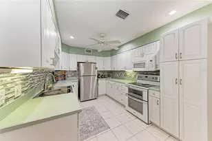 5209 34th St Ct W, Bradenton, FL 34210 - Photo 9