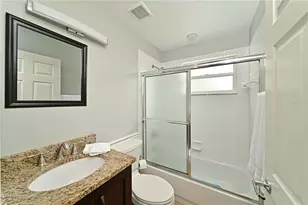 6589 Fairway Gardens Dr, Bradenton, FL 34203 - Photo 11