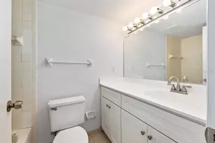 2232 Bahia Vista St, Sarasota, FL 34239 - Photo 15