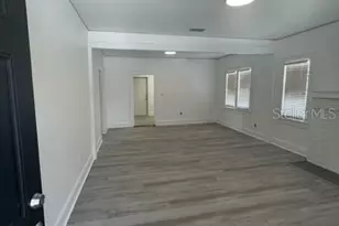 2118 5th St, Sarasota, FL 34237 - Photo 3