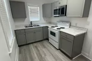 2118 5th St, Sarasota, FL 34237 - Photo 5