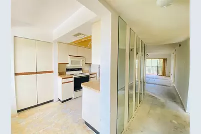 635 30th Avenue W #F 404, Bradenton, FL 34205 - Photo 5