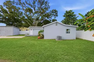 4978 71st St N, Saint Petersburg, FL 33709 - Photo 9