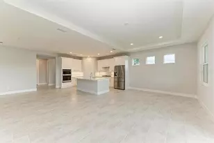 10016 Rembrandt Wy, Bradenton, FL 34212 - Photo 9