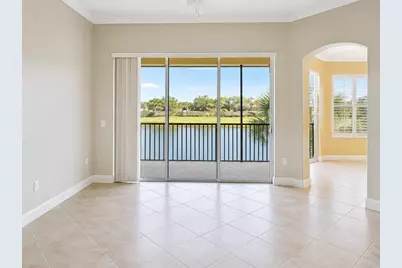 8361 Miramar Way, Lakewood Ranch, FL 34202 - Photo 7
