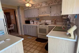 5304 Cherry Hill Ave, Sarasota, FL 34234 - Photo 9