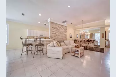 8310 Whispering Woods Court, Bradenton, FL 34202 - Photo 13