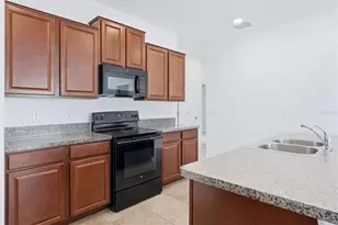 6908 Trent Creek Dr, Ruskin, FL 33573 - Photo 13