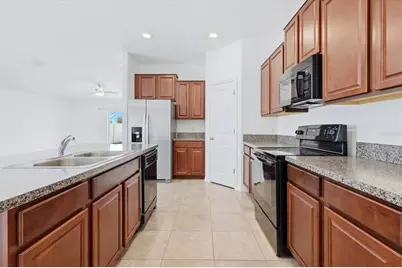 6908 Trent Creek Drive, Ruskin, FL 33573 - Photo 11