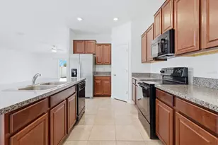 6908 Trent Creek Dr, Ruskin, FL 33573 - Photo 11