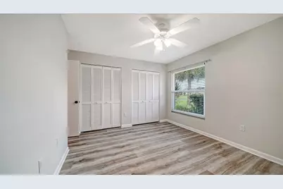5689 Evergreen Drive #18, Sarasota, FL 34233 - Photo 25
