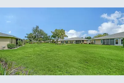 5689 Evergreen Drive #18, Sarasota, FL 34233 - Photo 31