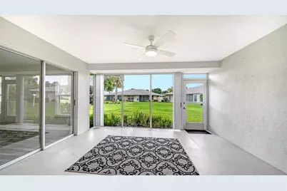 5689 Evergreen Drive #18, Sarasota, FL 34233 - Photo 11