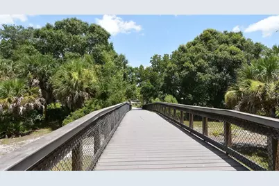 5689 Evergreen Drive #18, Sarasota, FL 34233 - Photo 41