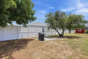 890 Ponderosa Rd, Venice, FL 34293 - Photo 29
