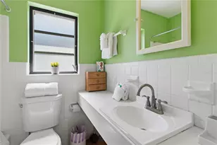 311 59th St, Holmes Beach, FL 34217 - Photo 15