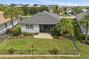 5029 Lake Overlook Ave, Bradenton, FL 34208 - Photo 3