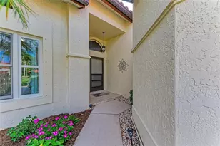 4909 Clubview Ct E, Bradenton, FL 34203 - Photo 11