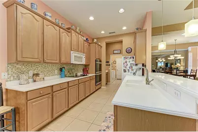 3728 Summerwind Circle, Bradenton, FL 34209 - Photo 11
