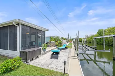 192 Bimini Drive, Palmetto, FL 34221 - Photo 5