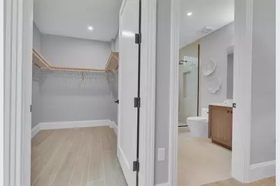 70 Avenida Veneccia #201, Sarasota, FL 34242 - Photo 33