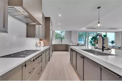 70 Avenida Veneccia #201, Sarasota, FL 34242 - Photo 15