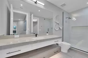 70 Avenida Veneccia, Sarasota, FL 34242 - Photo 45