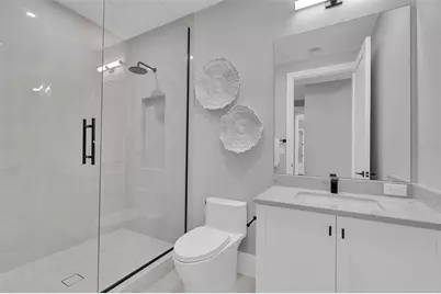70 Avenida Veneccia #201, Sarasota, FL 34242 - Photo 39