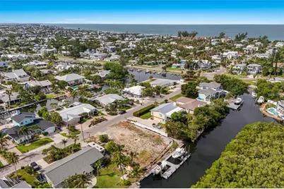 508 77th Street, Bradenton Beach, FL 34217 - Photo 13