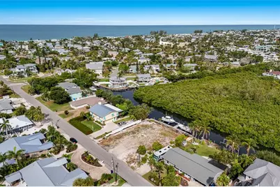 508 77th Street, Bradenton Beach, FL 34217 - Photo 23